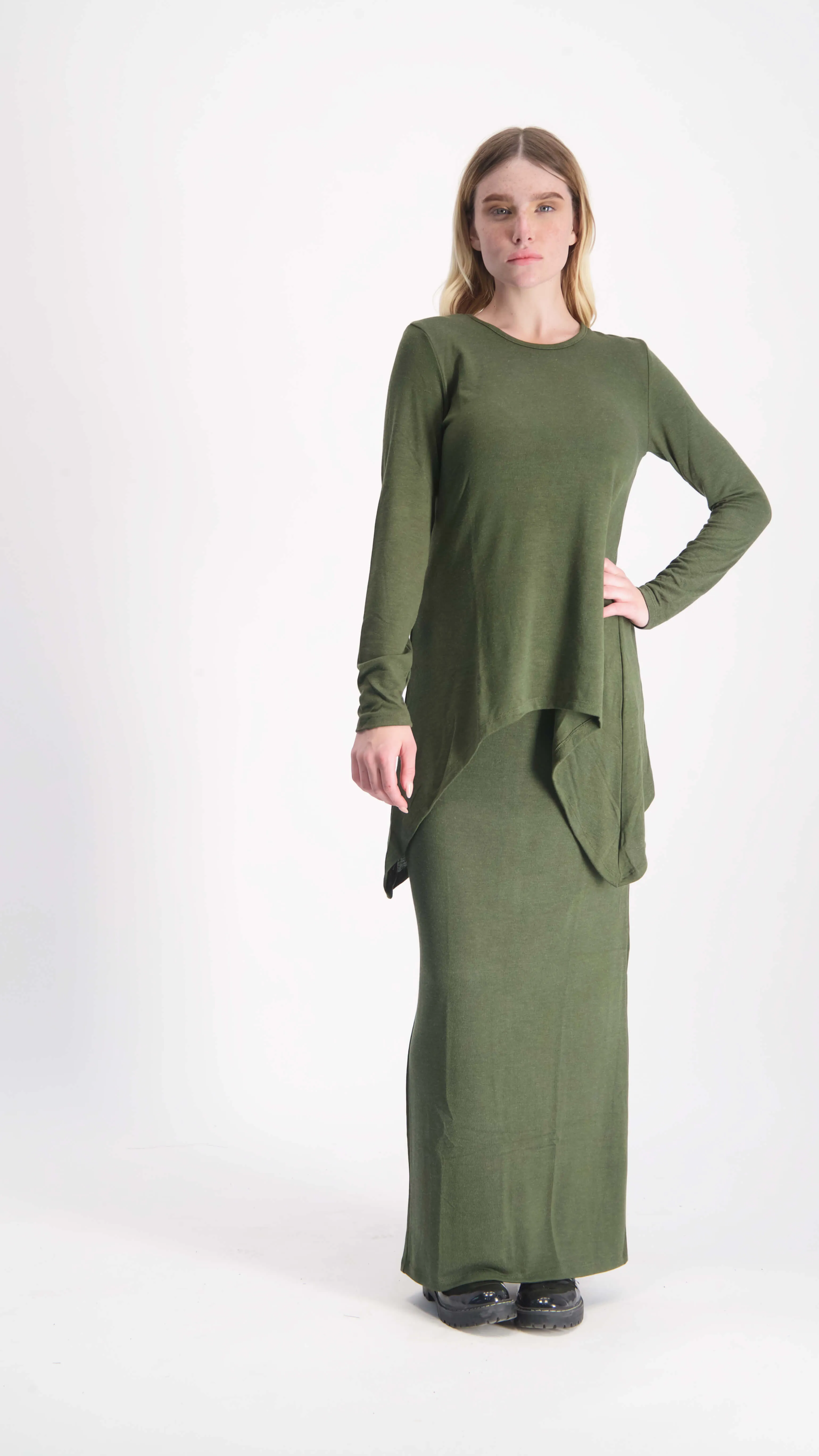Asymmetric T-shirt / Olive